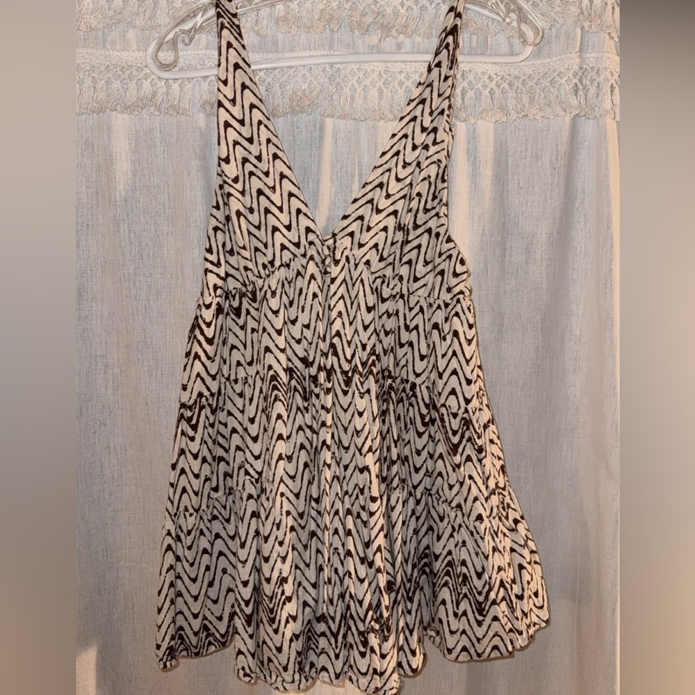 Urban Outfitters Black and White Zigzag Tank Top